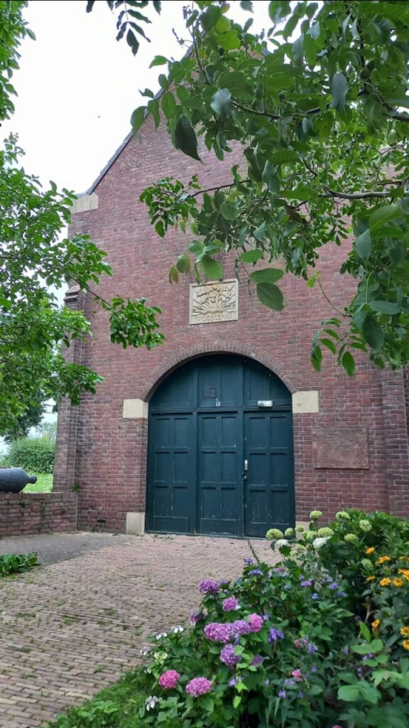 Vlijmen - Lith · Zuiderwaterliniepad etappe 10