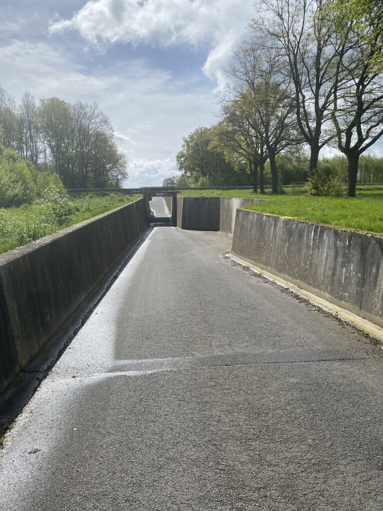 Gluur'n bi'j de Buur'n