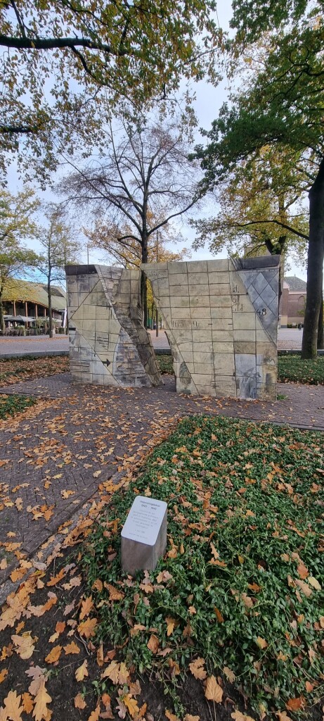 Beeldenwandeling Emmen Centrum