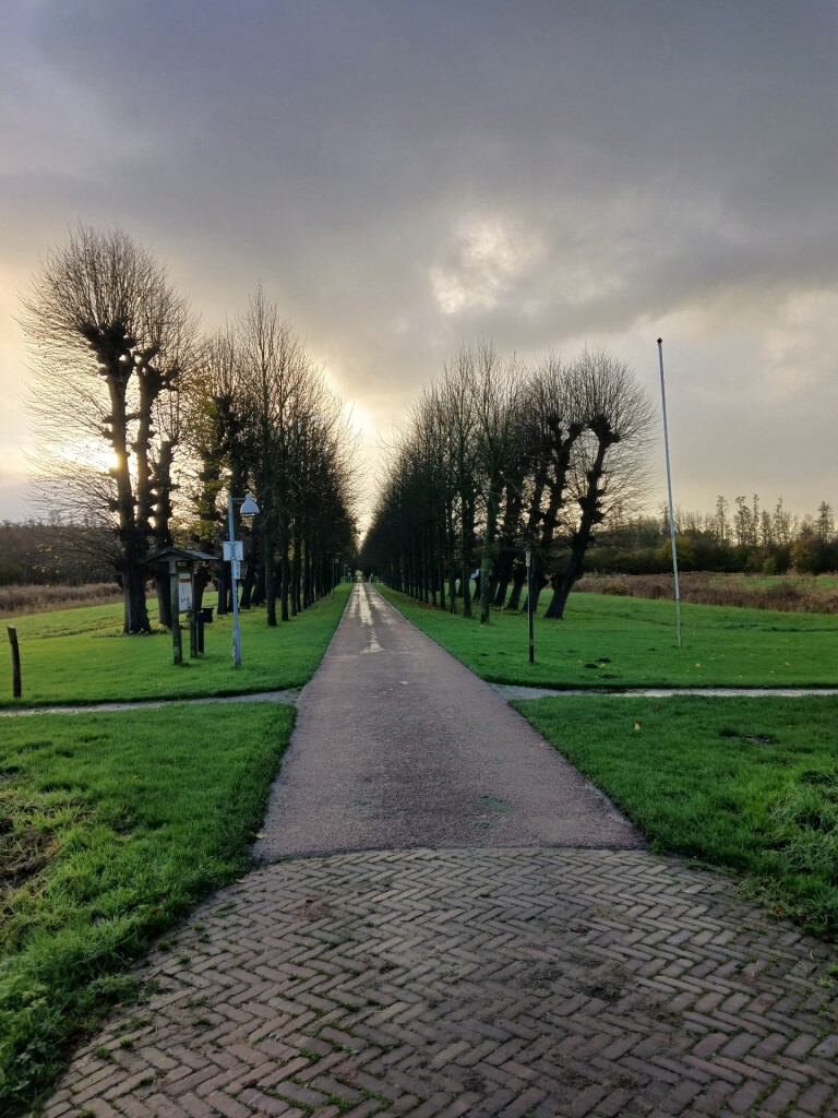 Middelstum - Zeerijp · Groninger Borgenpad etappe 11