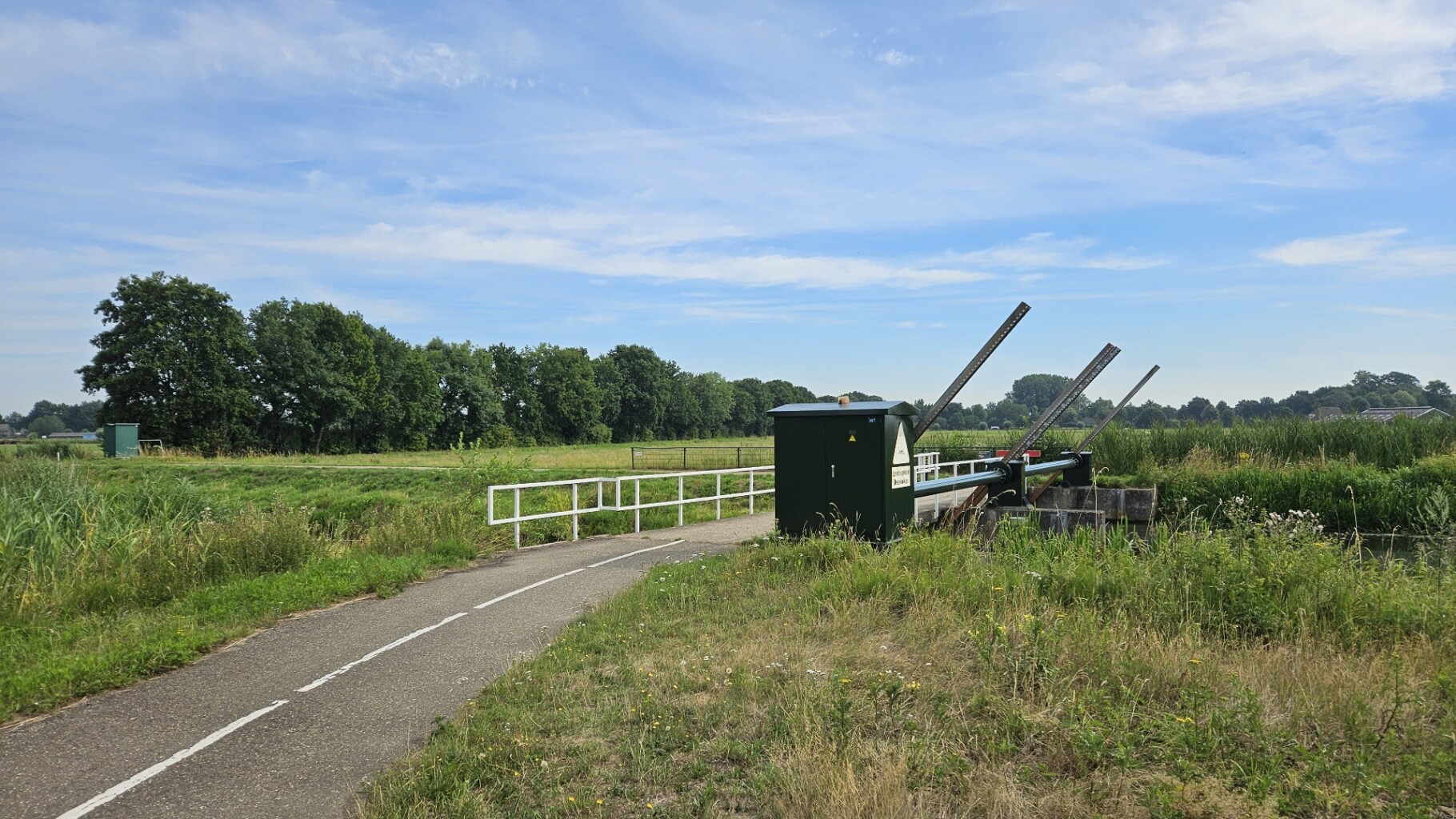 Route langs de Aa door het Lijnt en het Gerecht