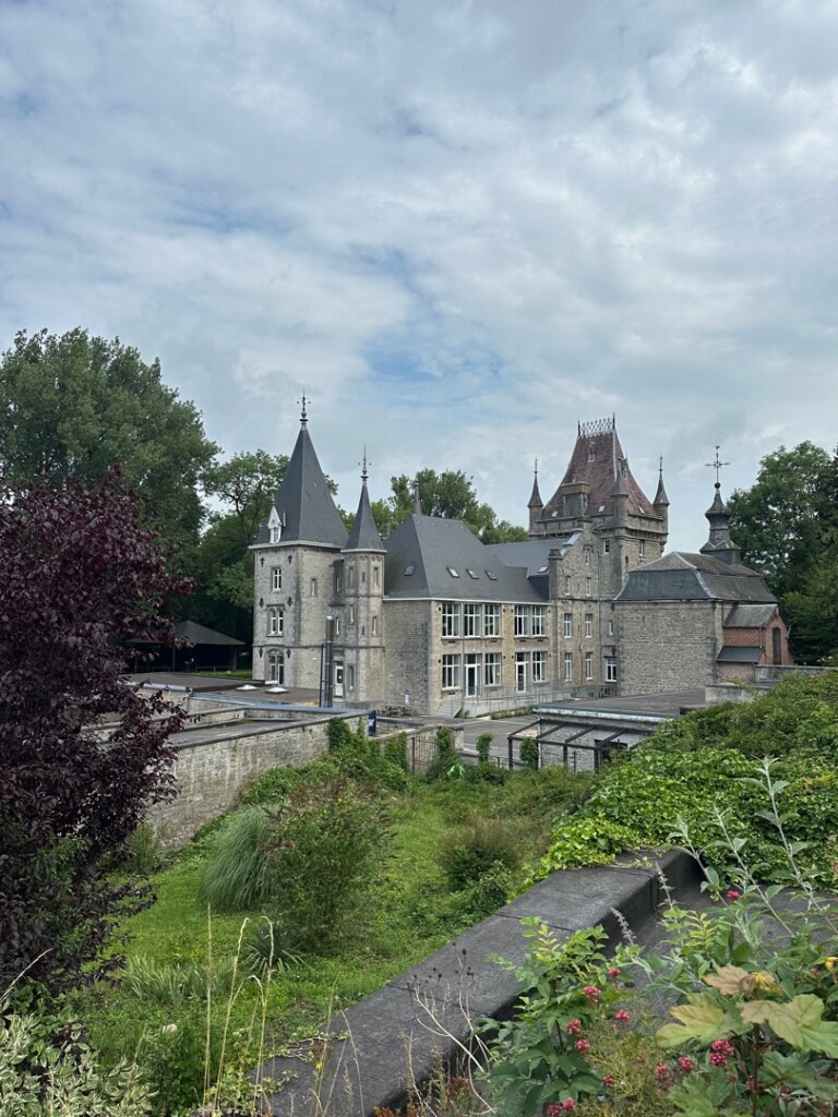 Fondry des Chiens vanuit Nismes