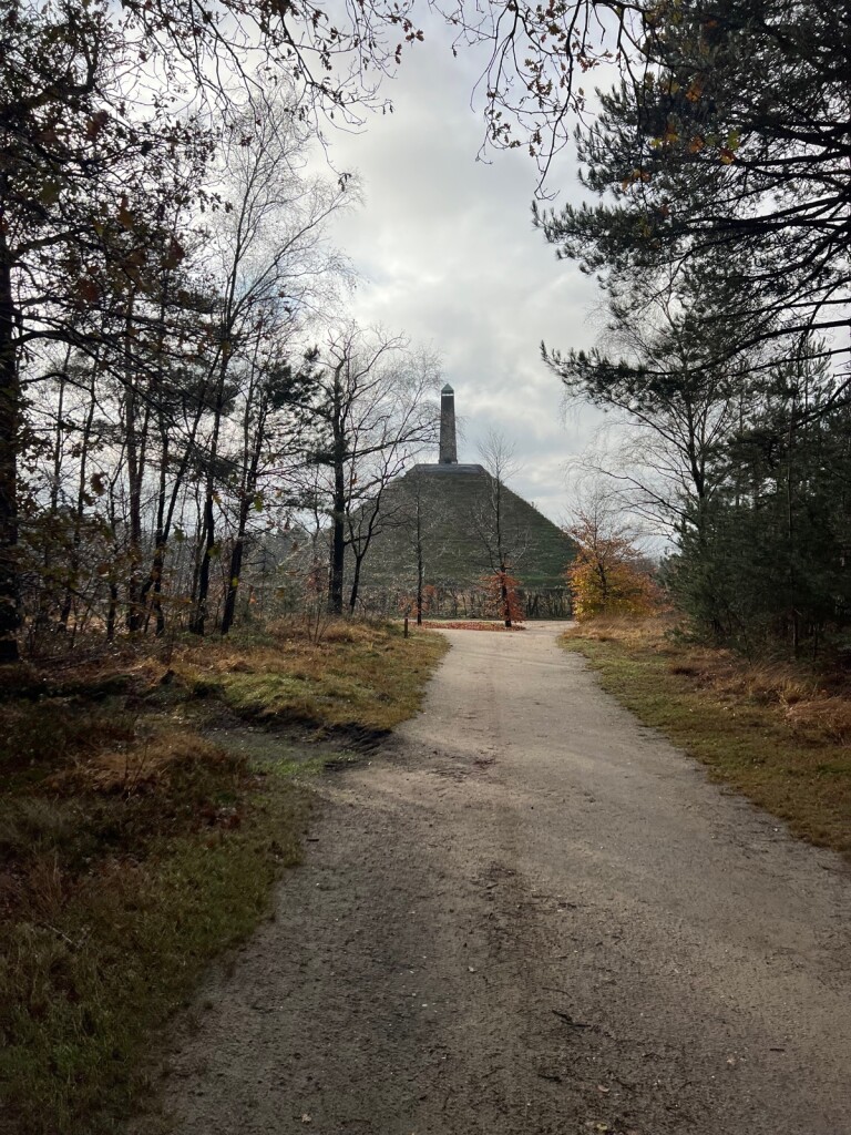 Mooie wandeling merendeels over onverharde bospaden