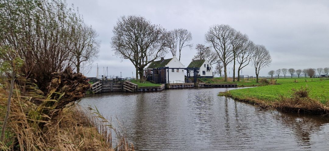 Blaricum - Bunschoten-Spakenburg · Zuiderzeepad etappe 9