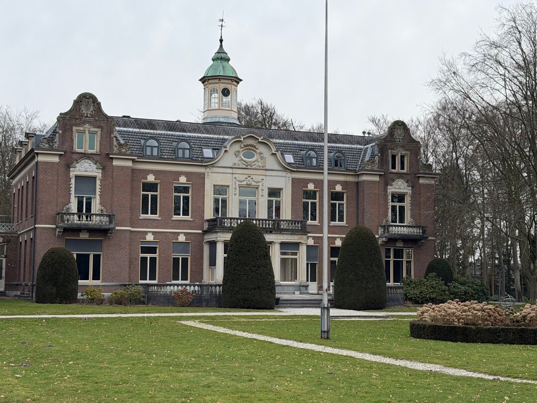 Langs landhuizen rn bossen van Baarn