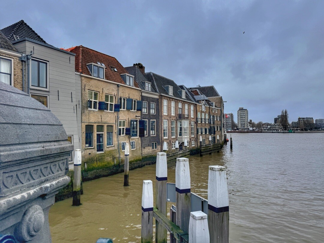 Veer Nieuwe Merwede - Dordrecht · Waterliniepad etappe 21