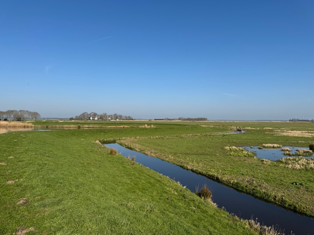 Blaricum - Bunschoten-Spakenburg · Zuiderzeepad etappe 9