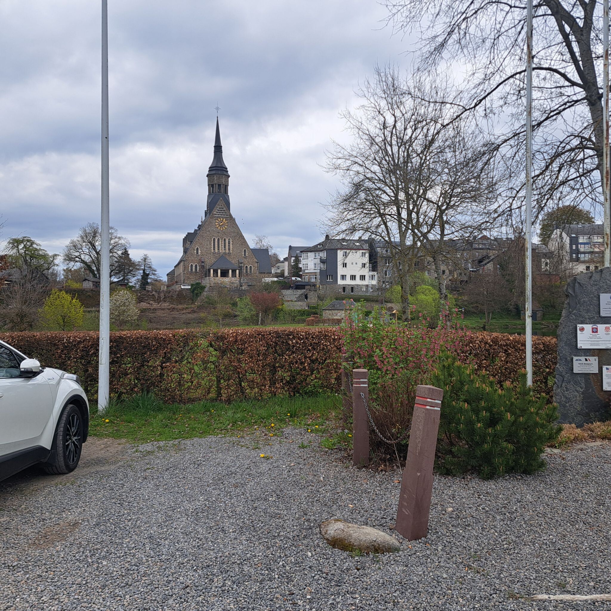GRP 571 Trois Ponts -Salmchateau