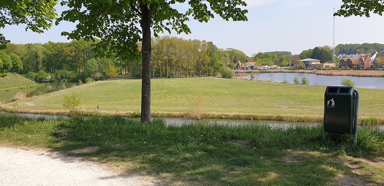 Hulst naar Zuiddorpe- "Den vos Reynaerde" · NederRandpad etappe 51