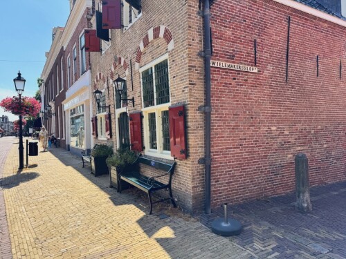 Bankjesverhalen rondwandeling Voorburg