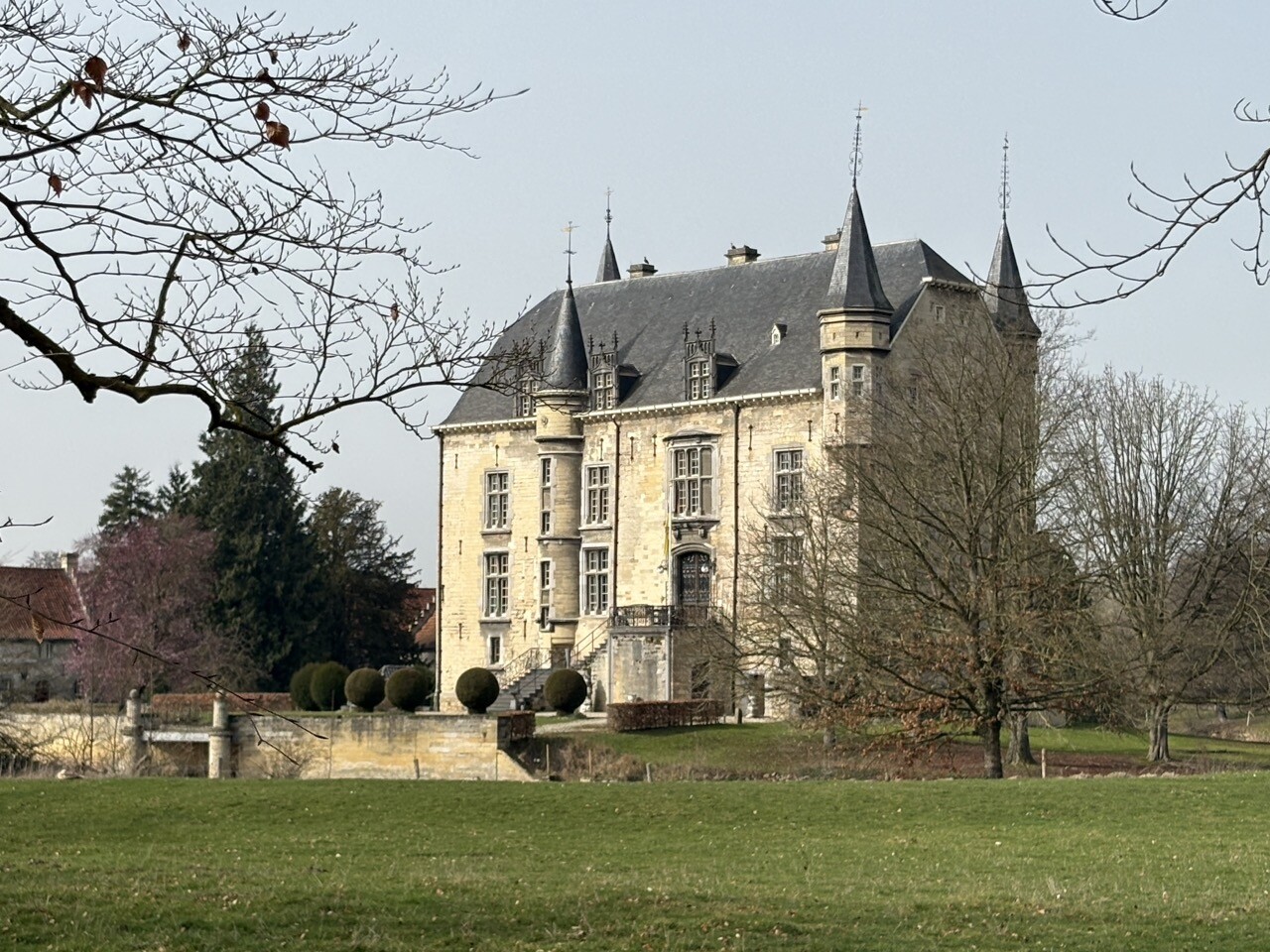 Krijtwandeling lus 3 - Goudgele kerken en kastelen