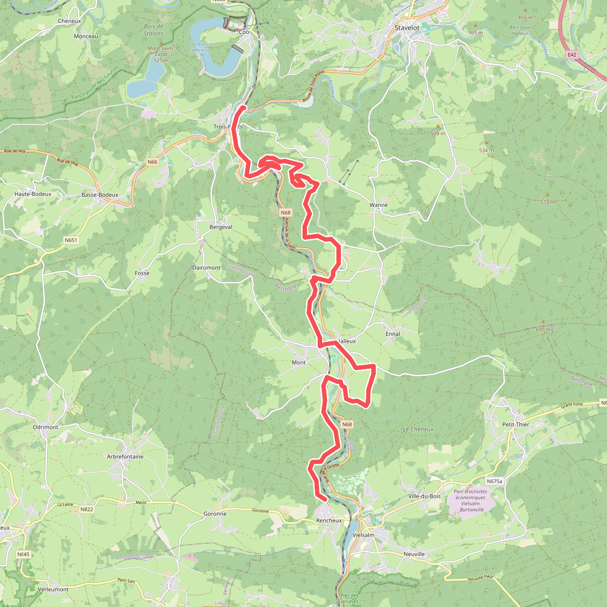GRP 571 Trois Ponts -Salmchateau