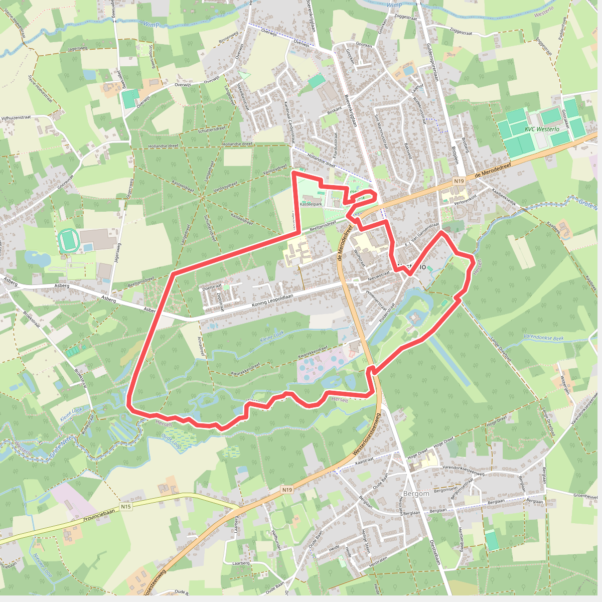 Wandelen langs kastelen en water